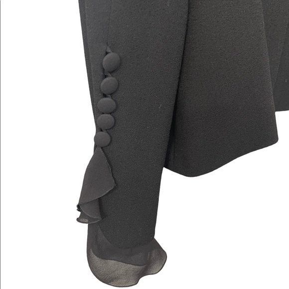 New! Escada Couture ruffle black blazer/jacket size 46 aprox. XL - Picture 4 of 15